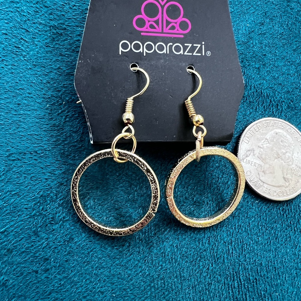 9 pair for $38 🔥 Paparazzi Goldtone Circle Earrings